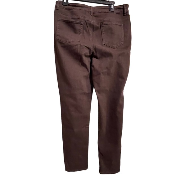 Chico’s the platinum jegging size 1
Conventional size 8 - Picture 3 of 11